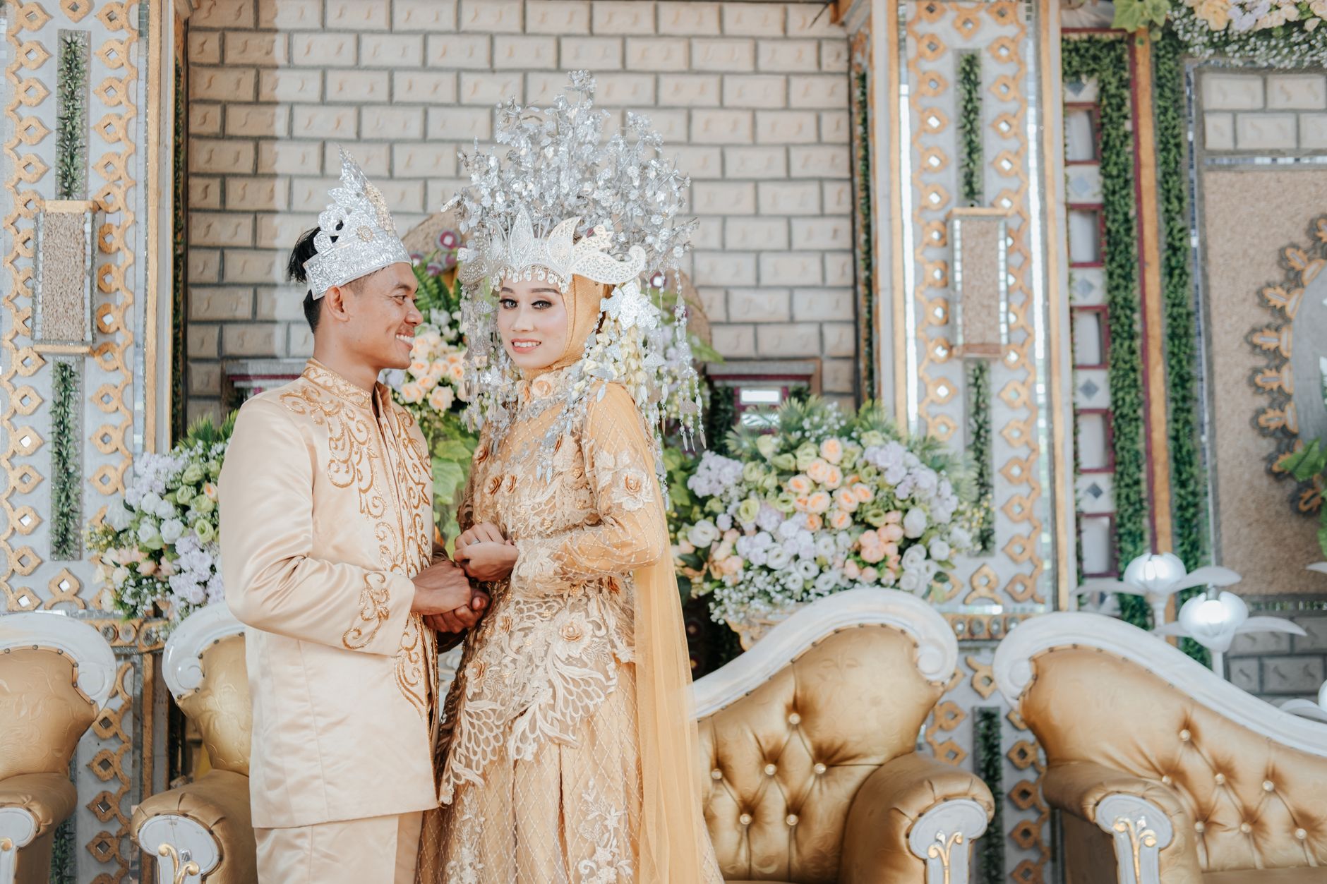 Bunga Papan Wedding vs Buket: Pilih Sesuai Budget & Tema